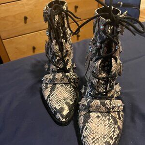 Amazing Sam Edelman Snakeskin Boots (Barely worn!) Studs and tie up laces